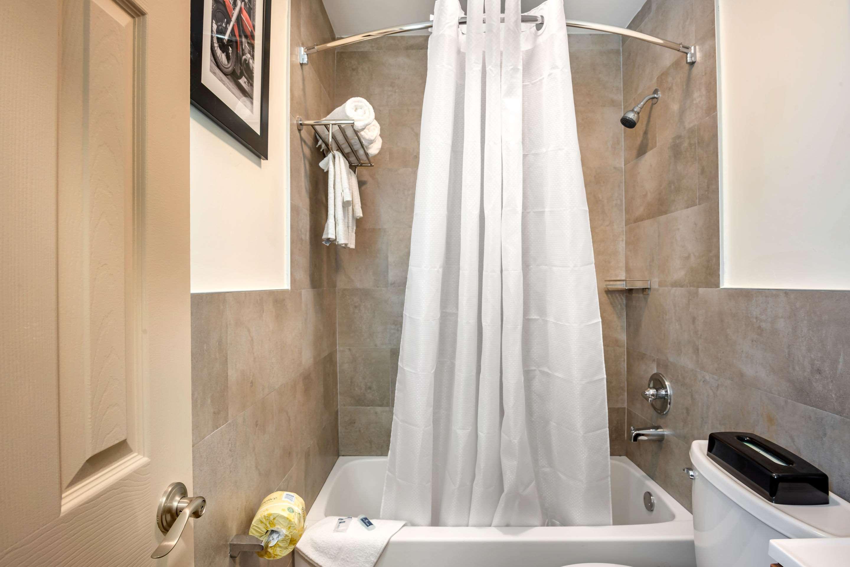 Downtown Hollywood Gardens Inn & Suites Dış mekan fotoğraf