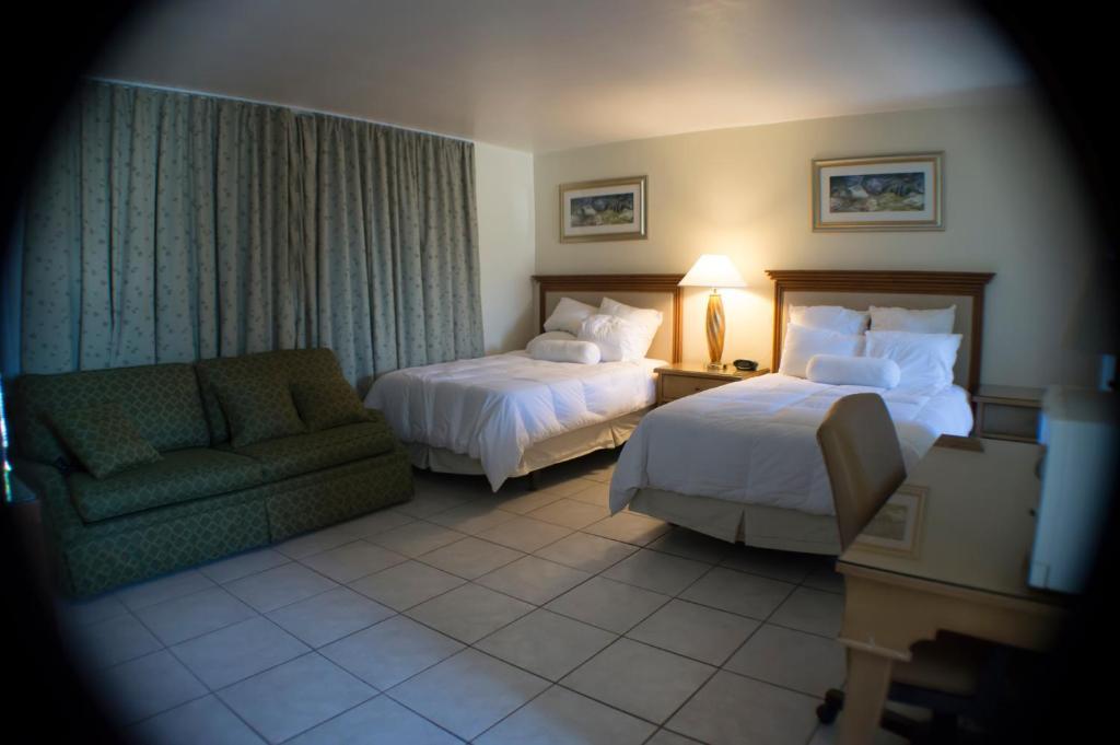 Downtown Hollywood Gardens Inn & Suites Dış mekan fotoğraf