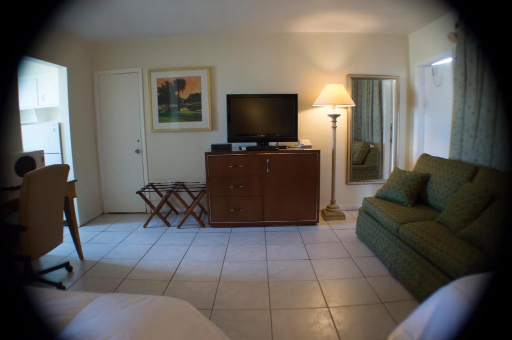 Downtown Hollywood Gardens Inn & Suites Dış mekan fotoğraf